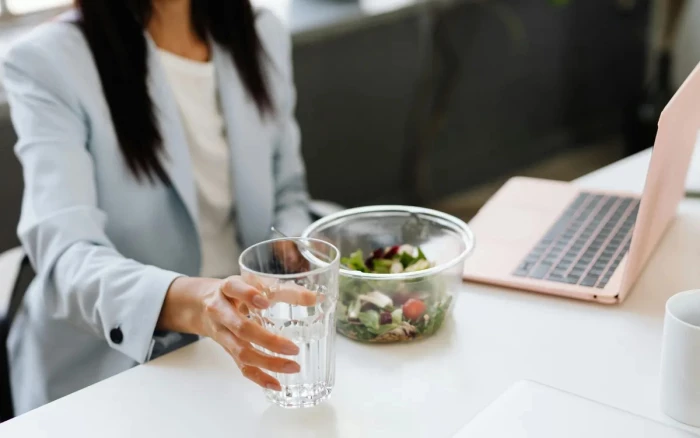 Nguyên tắc ăn trưa tốt cho dân văn phòng