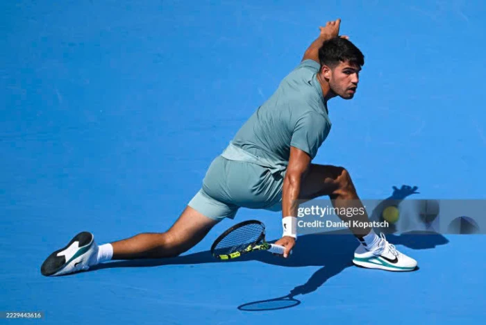 Cincinnati Open: Alcaraz nhọc nhằn giành vé, Medvedev bị loại sốc