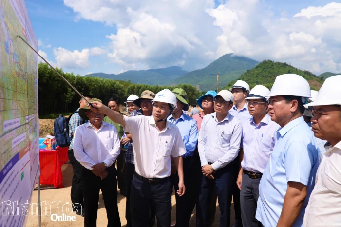 Tập trung đẩy nhanh tiến độ 2 dự án giao thông trọng điểm