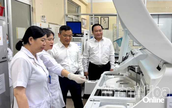 Bộ Y tế kiểm tra, giám sát công tác cấp cứu nạn nhân tai nạn giao thông tại Khánh Hòa