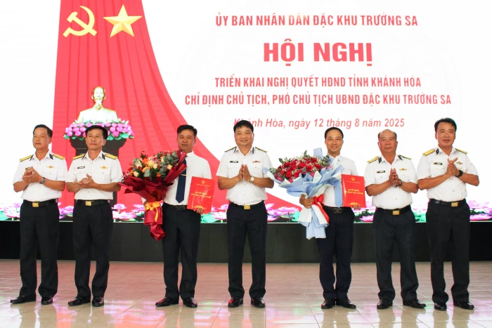Hội nghị triển khai Nghị quyết của HĐND tỉnh Khánh Hòa chỉ định Chủ tịch, Phó Chủ tịch UBND đặc khu Trường Sa