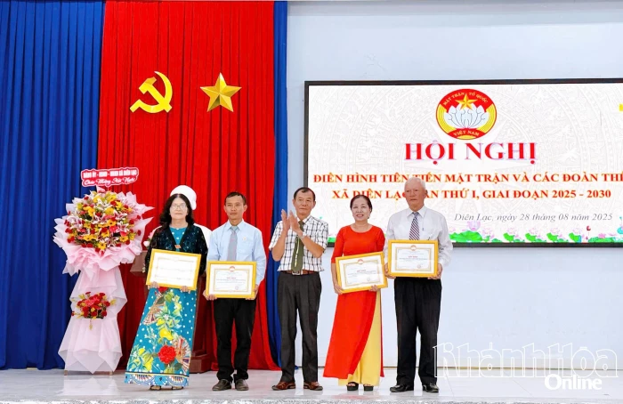 Xã Diên Lạc tổ chức Hội nghị điển hình tiên tiến lần thứ I