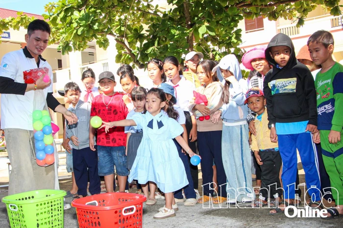 Lan tỏa tấm lòng thiện nguyện