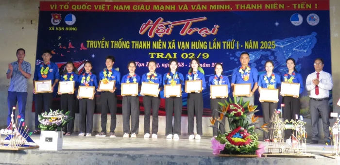 Hội trại truyền thống thanh niên xã Vạn Hưng lần thứ I-2025