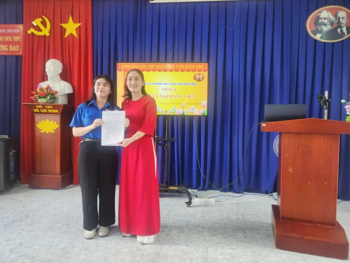 Hướng tới Đại hội đại biểu Đảng bộ tỉnh Khánh Hòa lần thứ I, nhiệm kỳ 2025-2030: Đẩy mạnh phát triển đảng viên trong tình hình mới