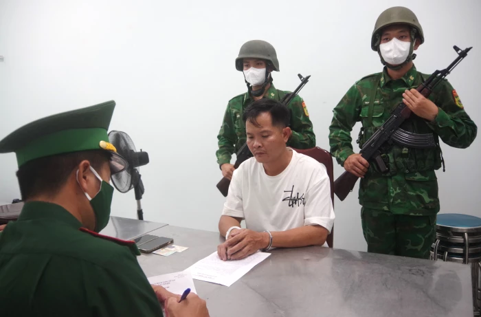 Bộ đội Biên phòng bắt giữ 9 đối tượng liên quan đến tổ chức xuất, nhập cảnh trái phép