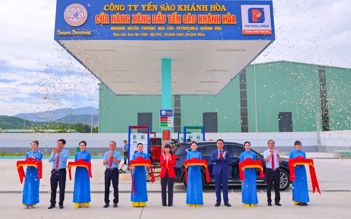 Công ty Yến sào Khánh Hòa khai trương chuỗi dịch vụ và ra mắt dòng sản phẩm mới