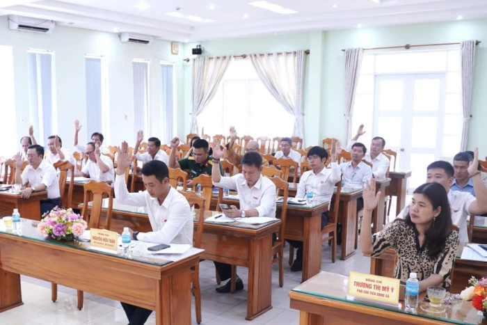 HĐND xã Vạn Ninh tổ chức Kỳ họp chuyên đề thứ 4