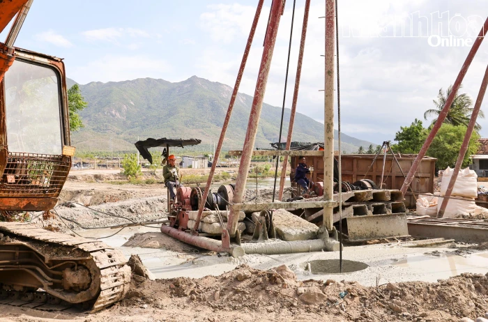 Phường Đông Ninh Hòa: Người dân đồng thuận làm đường