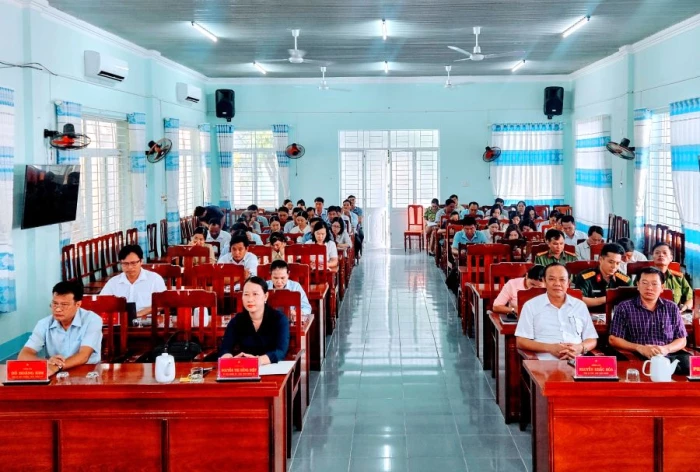 Xã Ninh Hải quán triệt các văn bản mới của Đảng