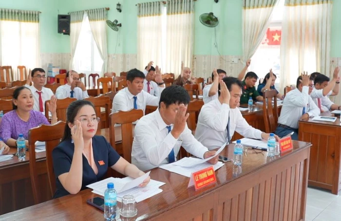 Kỳ họp chuyên đề HĐND xã Vạn Thắng khóa XIV