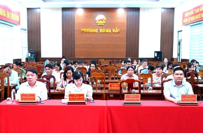 Phường Đông Hải quán triệt, triển khai các văn bản của Trung ương và địa phương