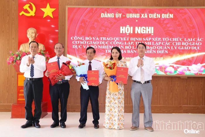 Xã Diên Điền công bố quyết định thành lập các cơ sở giáo dục và công tác cán bộ