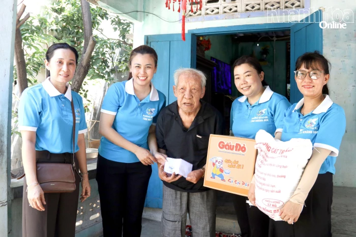 Hội Liên hiệp Phụ nữ phường Đông Hải: Quan tâm các đối tượng yếu thế