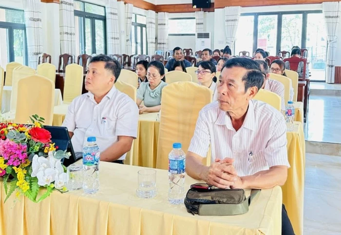 Hội Luật gia tỉnh Khánh Hòa tuyên truyền, phổ biến pháp luật tại xã Khánh Sơn