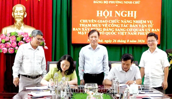 Phường Ninh Chử tổ chức chuyển giao chức năng, nhiệm vụ tham mưu công tác dân vận
