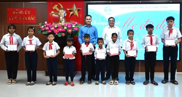 Xã Thuận Bắc tổ chức chương trình Mẹ đỡ đầu “Trao yêu thương - kết nối tình thân”