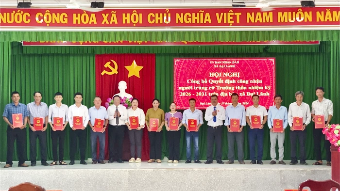 Xã Đại Lãnh công bố quyết định công nhận 14 trưởng thôn