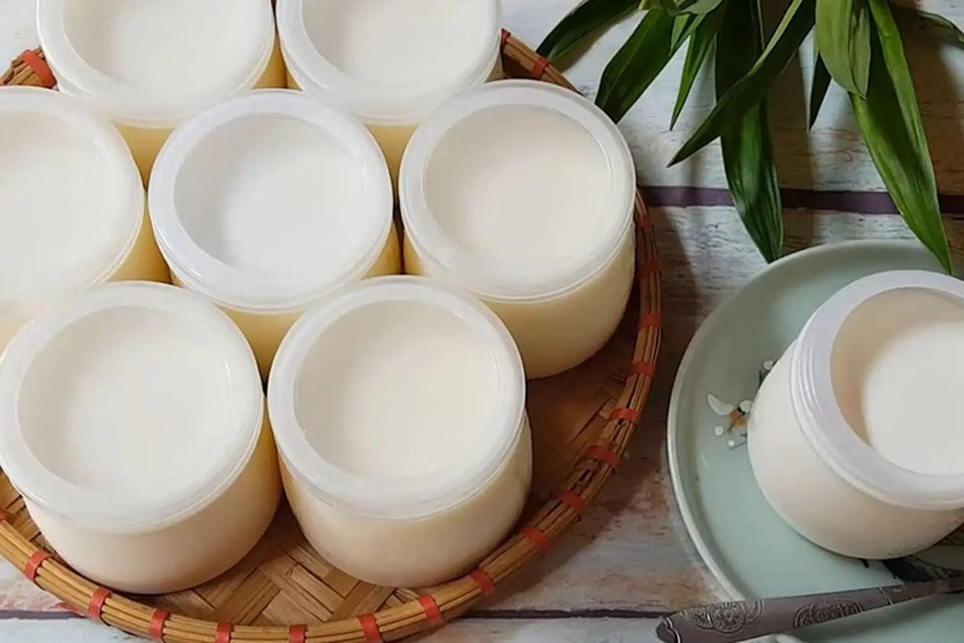 Ăn sữa chua sai cách có thể gây hại sức khỏe