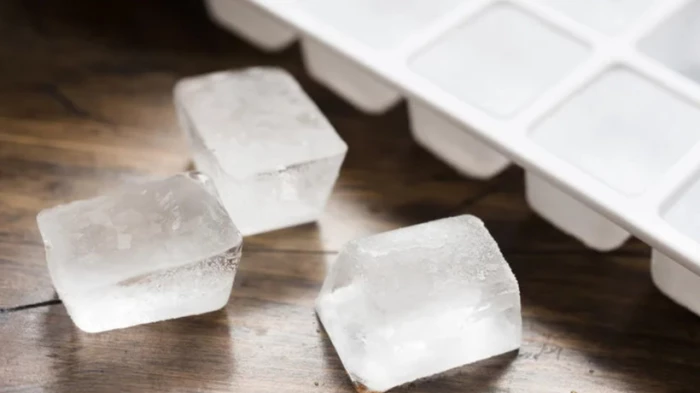 Những mẹo nhỏ giúp đá trong tủ lạnh luôn sạch, không có mùi lạ