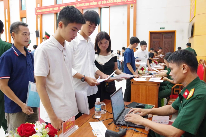 Trường Sĩ quan Thông tin tiếp nhận học viên khóa ĐH32