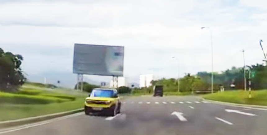 Xử phạt nữ tài xế chạy xe ô tô ngược chiều trên đại lộ Nguyễn Tất Thành