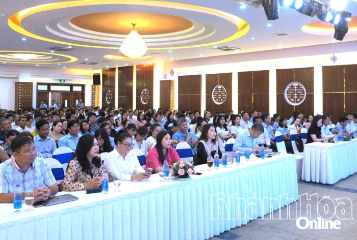 Sở Giáo dục và Đào tạo Khánh Hòa tập huấn công tác phổ cập giáo dục và xóa mù chữ năm 2025