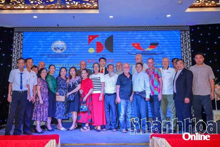 Gặp mặt, giao lưu nhân dịp 50 năm Ngày thiết lập quan hệ ngoại giao Việt Nam - Đức