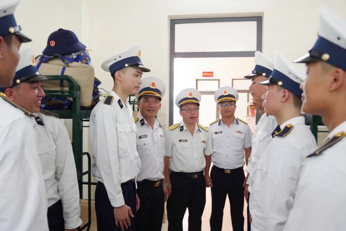 Trung tâm Huấn luyện Vùng 4 Hải quân tiếp nhận học viên Học viện Hải quân