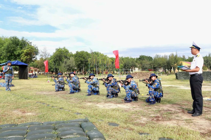 Lữ đoàn 101 tổ chức thi tốt nghiệp đào tạo hạ sĩ quan - chỉ huy