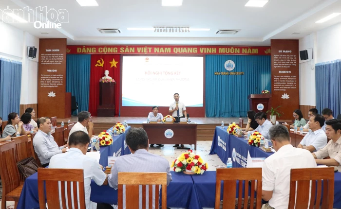Khối các trường đại học, cao đẳng tổng kết công tác thi đua, khen thưởng