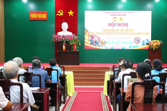 Phường Phan Rang tập huấn về phòng cháy, chữa cháy và phòng, chống ma túy