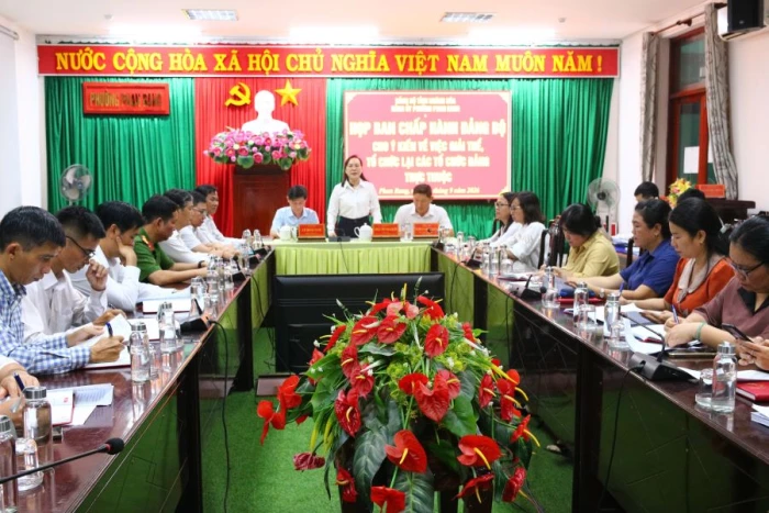 Đảng ủy phường Phan Rang cho ý kiến về sắp xếp tổ chức đảng trực thuộc