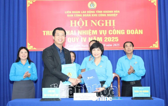 Ban Công đoàn Khu Công nghiệp ký kết chương trình phúc lợi cho đoàn viên, người lao động