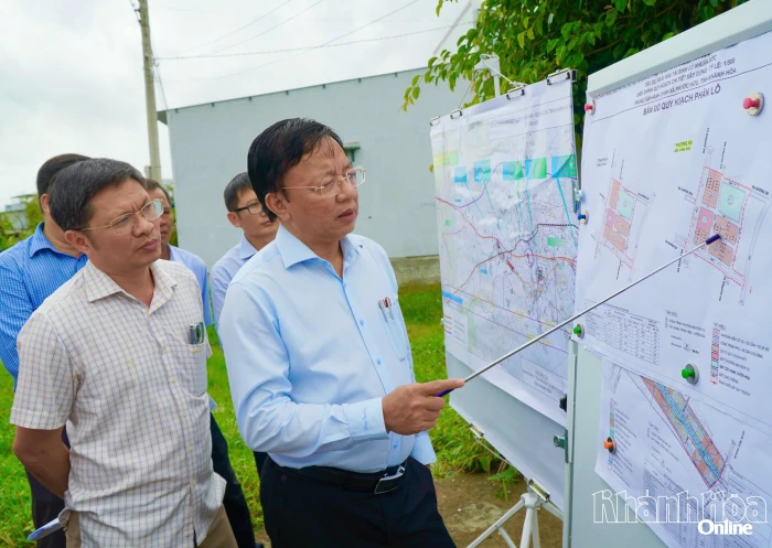 Phó Chủ tịch UBND tỉnh Lê Huyền kiểm tra 9 vị trí xây dựng khu tái định cư tại khu vực phía nam