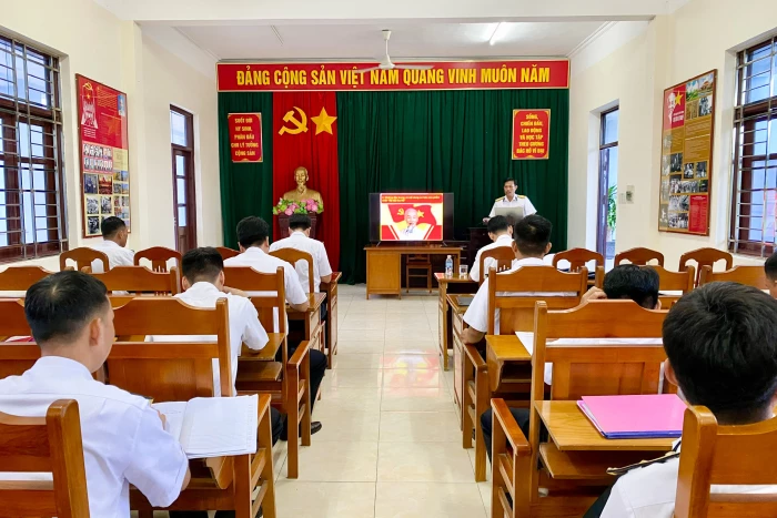 Quân chủng Hải quân kiểm tra đơn vị vững mạnh toàn diện tại Lữ đoàn 101