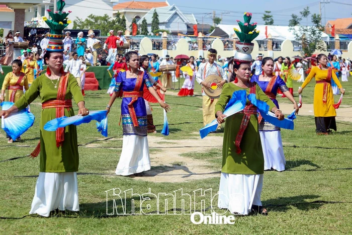 Chung tay xây dựng hình ảnh du lịch văn minh, thân thiện trong dịp Lễ hội Katê