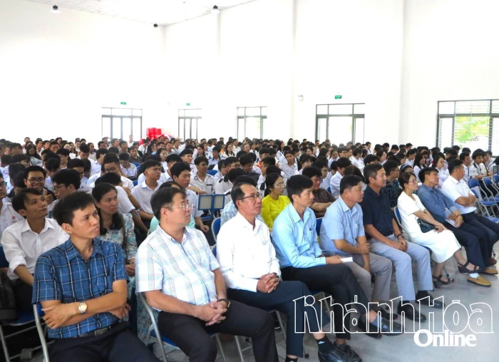 Bồi dưỡng đội tuyển dự thi học sinh giỏi quốc gia