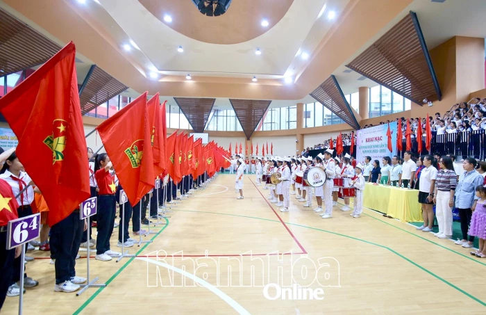 Trường THCS Âu Cơ: Hơn 600 vận động viên tham gia Hội thao học sinh lần I, năm học 2025-2026