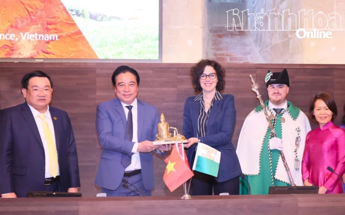 Khánh Hòa và bang Vaud (Thụy Sĩ) thúc đẩy hợp tác trên nền tảng di sản bác sĩ Yersin
