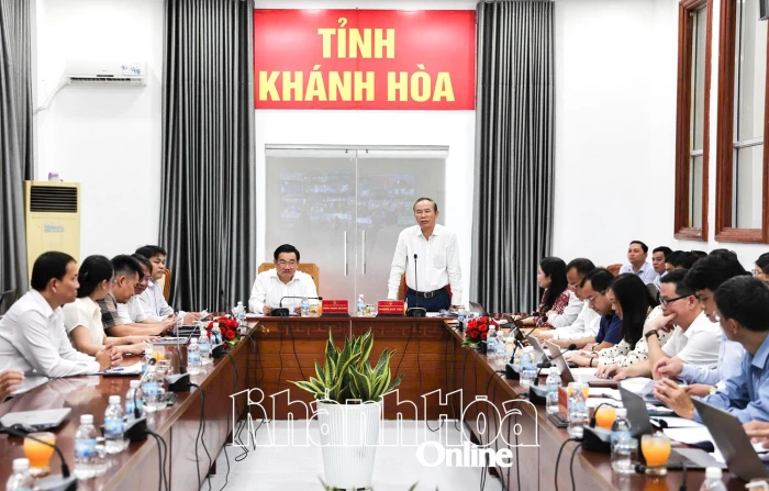 Thứ trưởng Bộ Nông nghiệp và Môi trường Phùng Đức Tiến làm việc với tỉnh Khánh Hòa về vướng mắc trong lĩnh vực đất đai