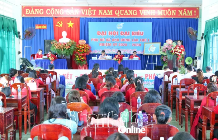 Đại hội đại biểu Phụ nữ xã Anh Dũng lần thứ I