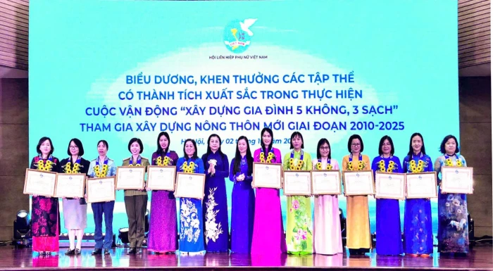 Khánh Hòa có 1 tập thể, 3 cá nhân được khen thưởng toàn quốc về phong trào phụ nữ