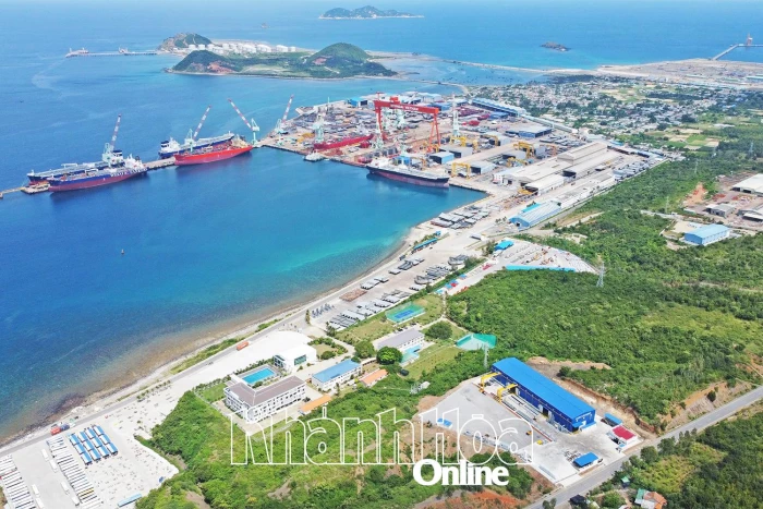 Thi đua khơi dậy nội lực, phát huy tiềm năng để phát triển bứt phá