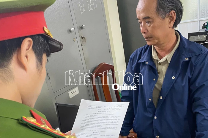 Bắt đối tượng hành hung tài xế taxi sau va chạm giao thông