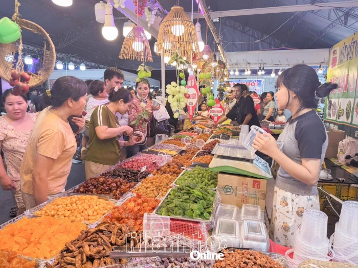 Hội chợ Thương mại và Kích cầu tiêu dùng Khánh Hòa năm 2025: Tạo không gian kết nối và xúc tiến thương mại