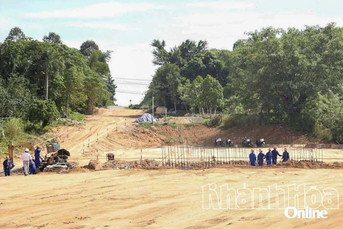 Dự án đường giao thông liên vùng: Tập trung hoàn thành giải phóng mặt bằng