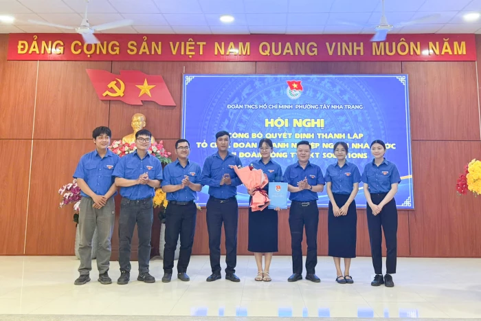 Đoàn phường Tây Nha Trang công bố quyết định thành lập tổ chức đoàn doanh nghiệp ngoài nhà nước