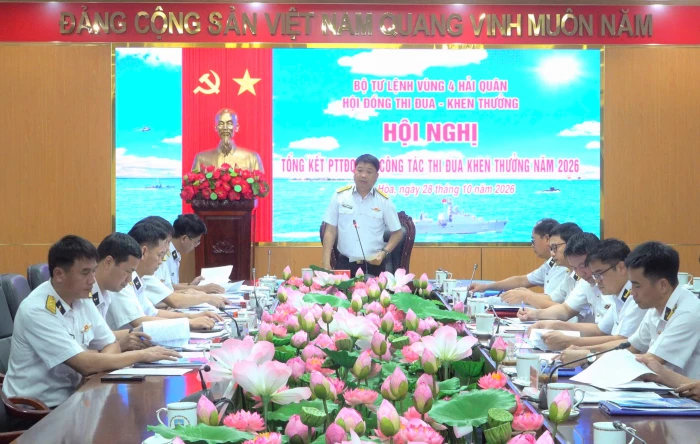 Vùng 4 Hải quân tổng kết phong trào thi đua quyết thắng và bình xét khen thưởng năm 2026