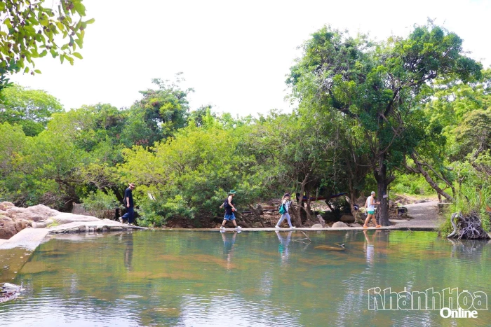 Trekking ở Vĩnh Hy